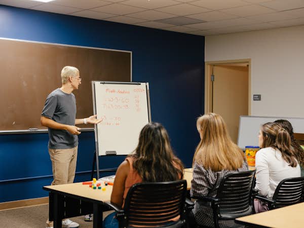 Gordon College student teaches students about math