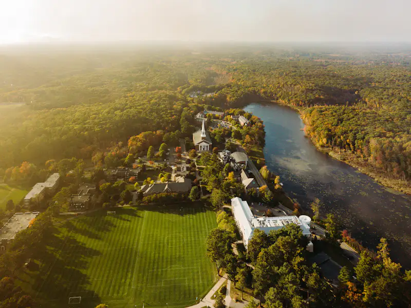 A drone shot of Gordon's campus