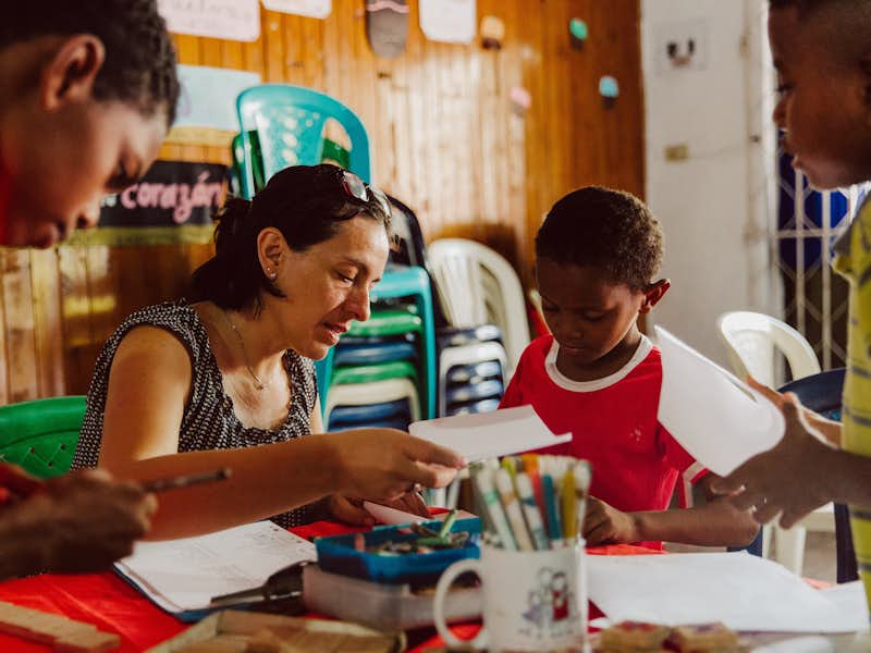 Gordon College professor teaches a student in Columbia.